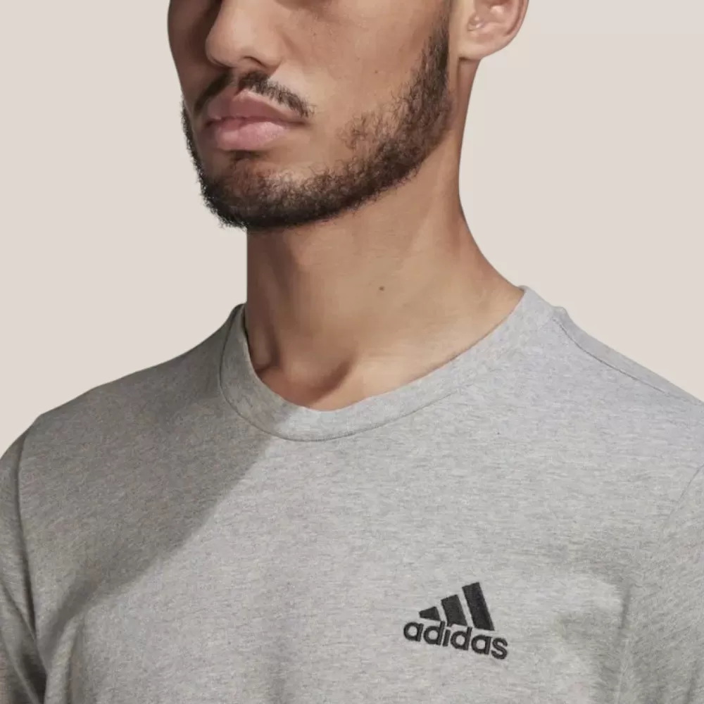 Áo Thun Nam Adidas Essentials Embroidered Small Logo Tee - Trắng - Size M