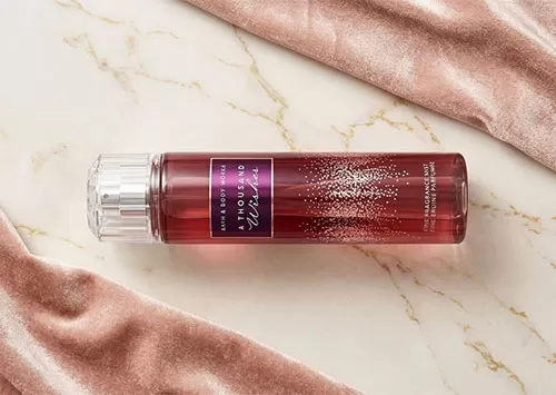 Xịt thơm toàn thân Bath & Body Works A Thousand Wishes mang lại hương thơm quyến rũ suốt cả ngày dài