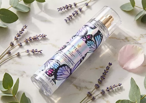 Xịt thơm to&agrave;n th&acirc;n cho m&ugrave;a h&egrave; Bath & Body Works Butterfly mang lại hương thơm tươi m&aacute;t cả ng&agrave;y d&agrave;i.