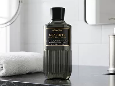 Sữa tắm gội nam Bath & Body Works Graphite mang lại cảm giác sạch sẽ và thoải mái