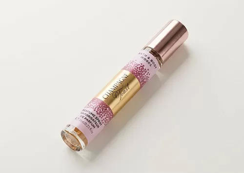 Hướng dẫn sử dụng dễ d&agrave;ng với nước hoa dạng xịt mini Bath & Body Works Champagne Toast, ph&ugrave; hợp cho mọi hoạt động h&agrave;ng ng&agrave;y.