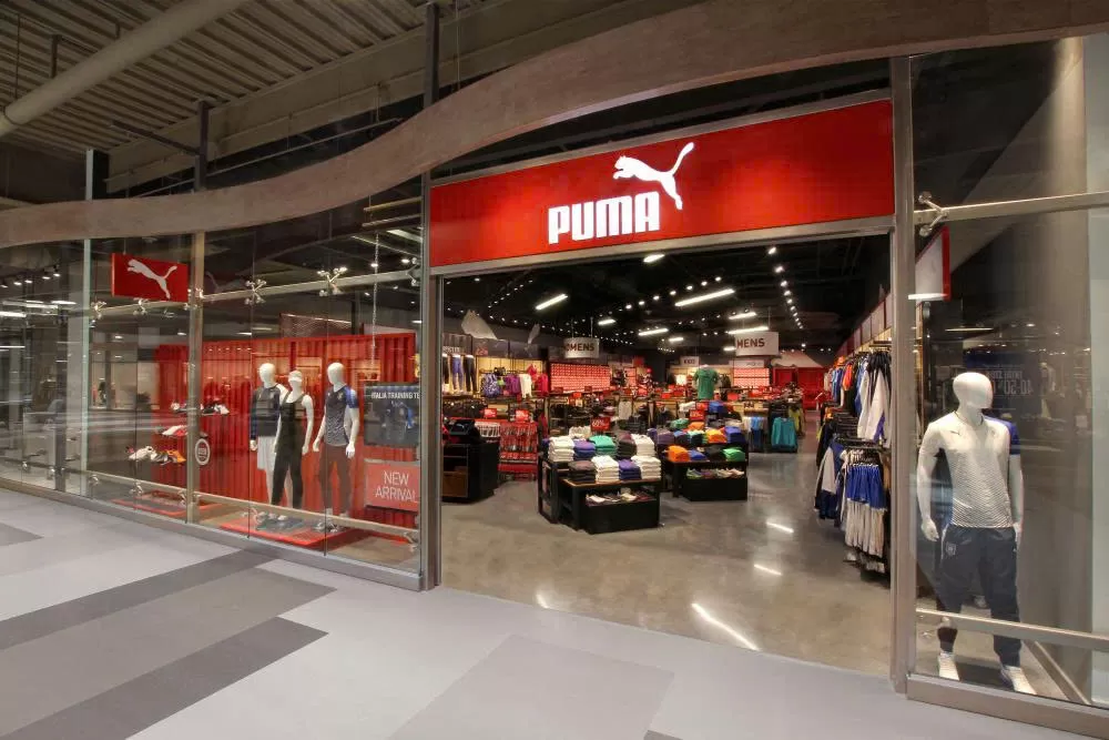 Áo thun nam Puma Essential JR size S màu cam, nổi bật và năng động. Áo thun Puma chính hãng, chất liệu mềm mại, thoáng khí, cực thoải mái!