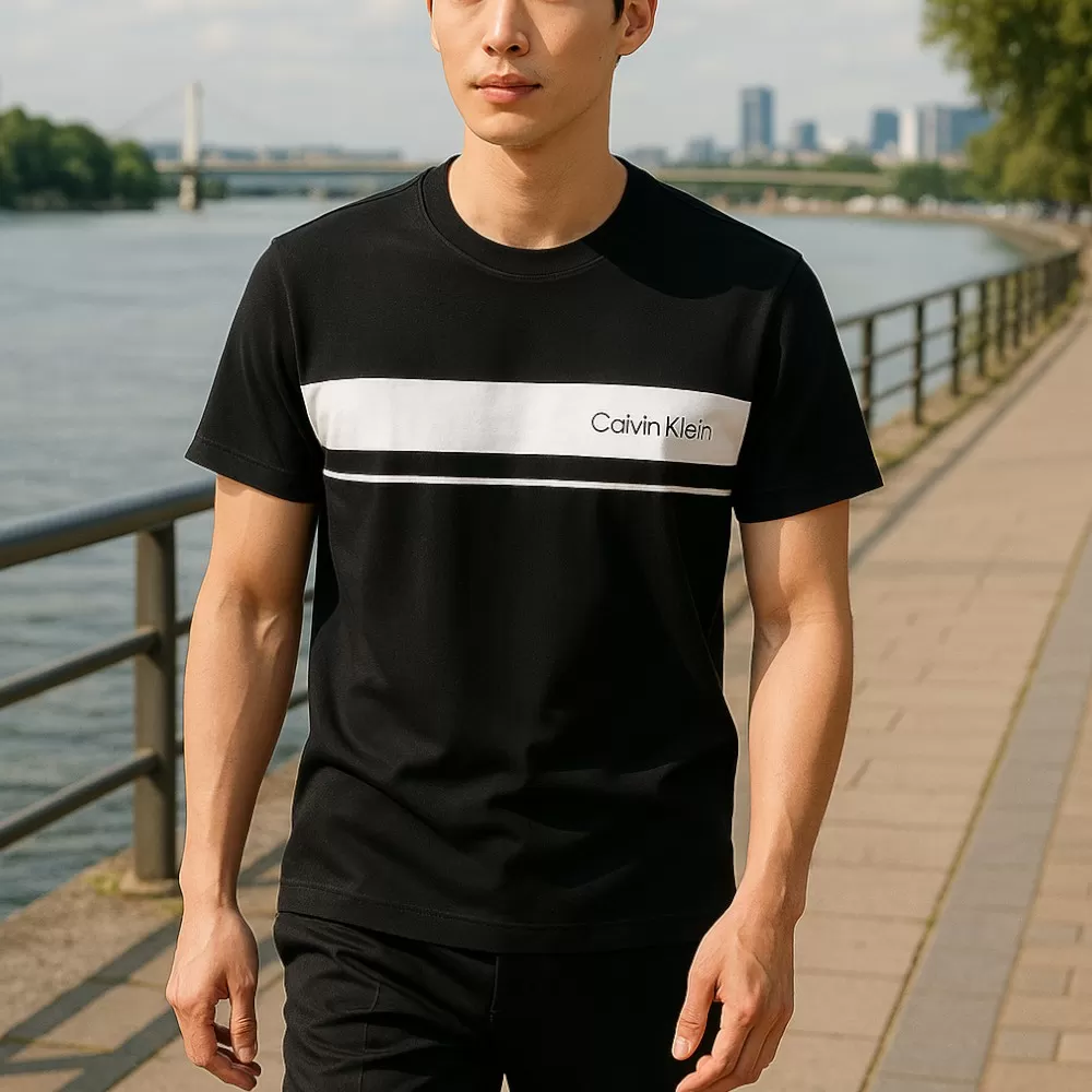 Áo Thun Calvin Klein Logo T-Shirt in Black for Men - Đen / Size S
